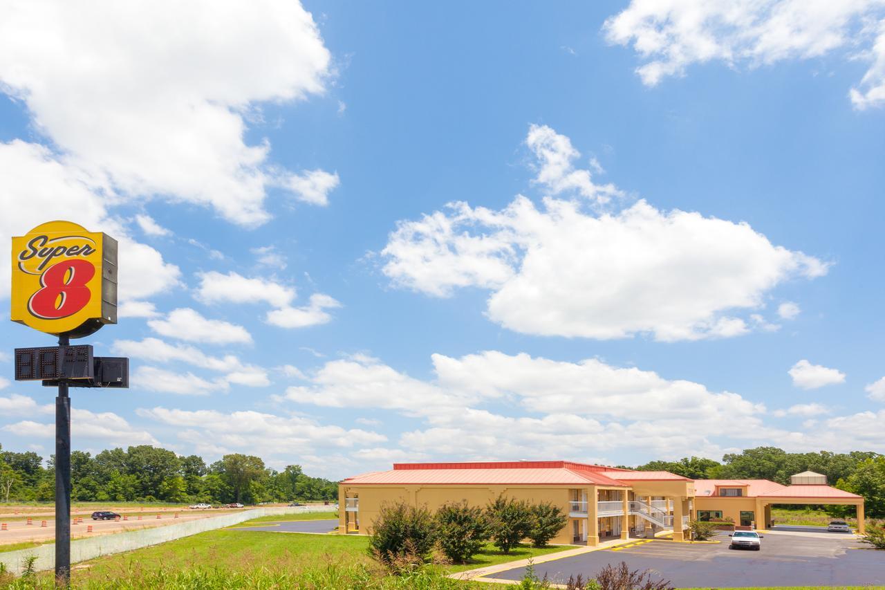 Hotel Super 8 By Wyndham Madison/Ridgeland Area Exterior foto